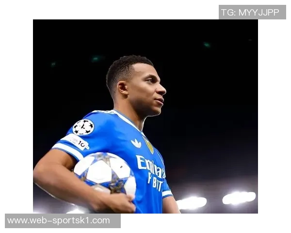 皇马高层评估球队现状仅库尔图瓦姆巴佩被视为顶级超巨 皇马高层评估球队现状仅库尔图瓦姆巴佩被视为顶级超巨